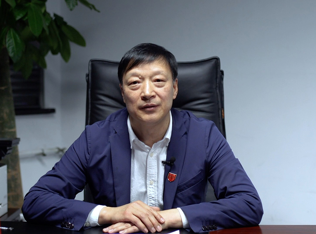 一汽解放汽車有限公司質(zhì)量保證部部長兼商用車開發(fā)院副院長  張寶林